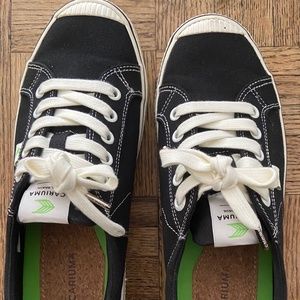 COPY - COPY - Oca Low Contrast Thread Canvas Sneakers